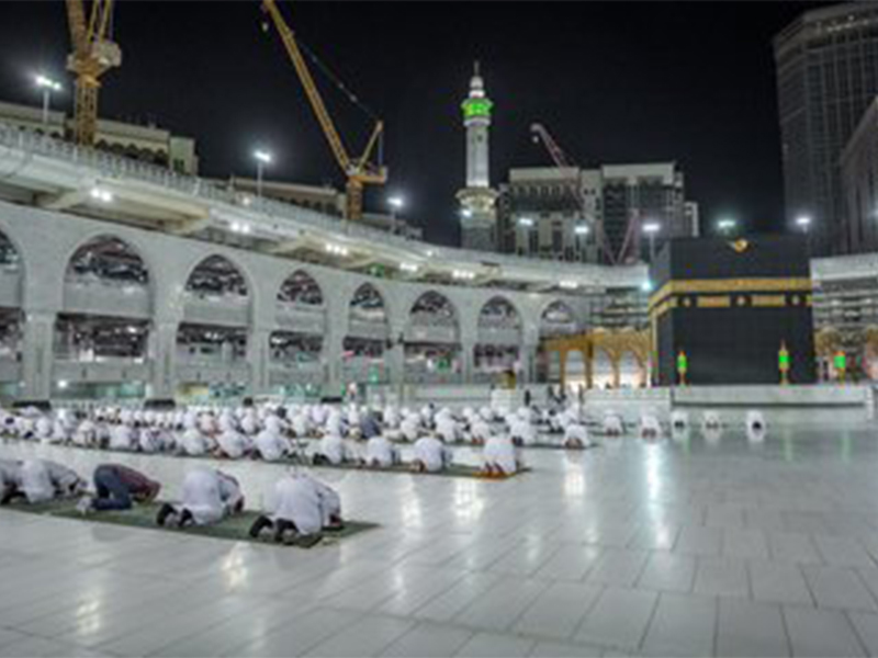 مشاهد تحبس الأنفاس من صلاة التراويح بالمسجد الحرام في ليلة الـ27 من رمضان